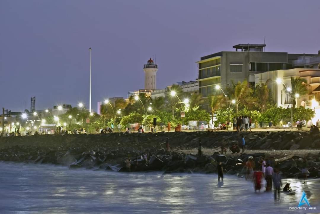 Villa Betty Beach Front ปอนดิเชอรี ภายนอก รูปภาพ